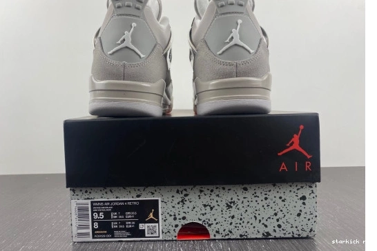 4 Frozen Moments Retro  AQ9129-001 AQ9129-001  Jordan 1208